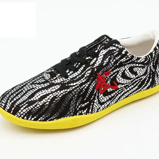 New Chinese Traditional Men Kung Fu Taiji Tai Chi Shoes Taekwondo Wear-resistant Wushu Breathable show Martial Arts Shoes 2021