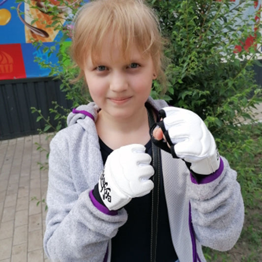 Kyokushin Kai Luvas de Karatê Kyokushin Luvas de Luta Protetor de Mão de Luva de Luta de Luvas de Boxe de Couro PU para Artes Marciais e Esportes